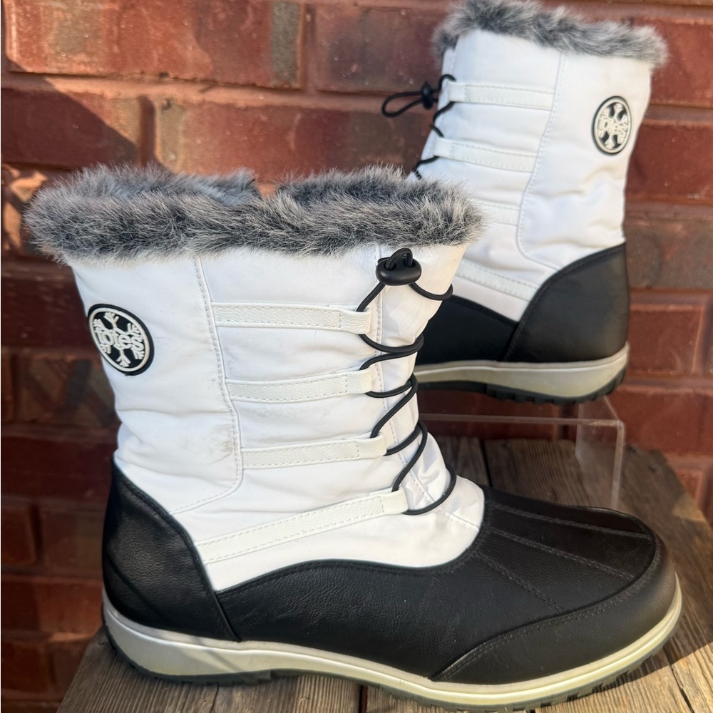 Totes Weatherproof Adele Winter Snow Boots Womens Size 10 White Black Fur Lined